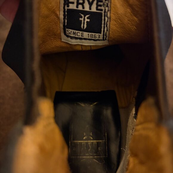 Vintage Frye Sabrina Black Leather Chelsea Ankle Boots - Picture 4 of 10